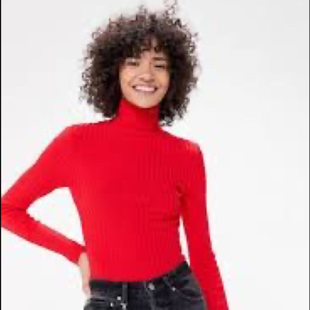 • UO cropped ribbed orange red turtleneck • - Picture 8 of 8